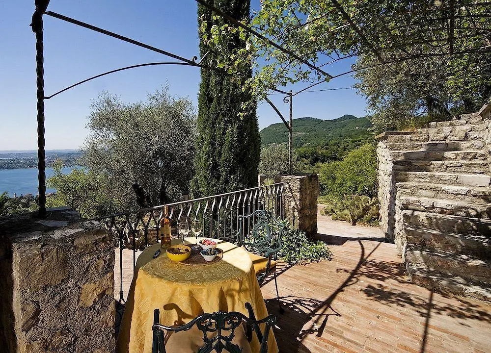Alojamento de Turismo Rural Dimora Bolsone Vila Gardone Riviera Itália