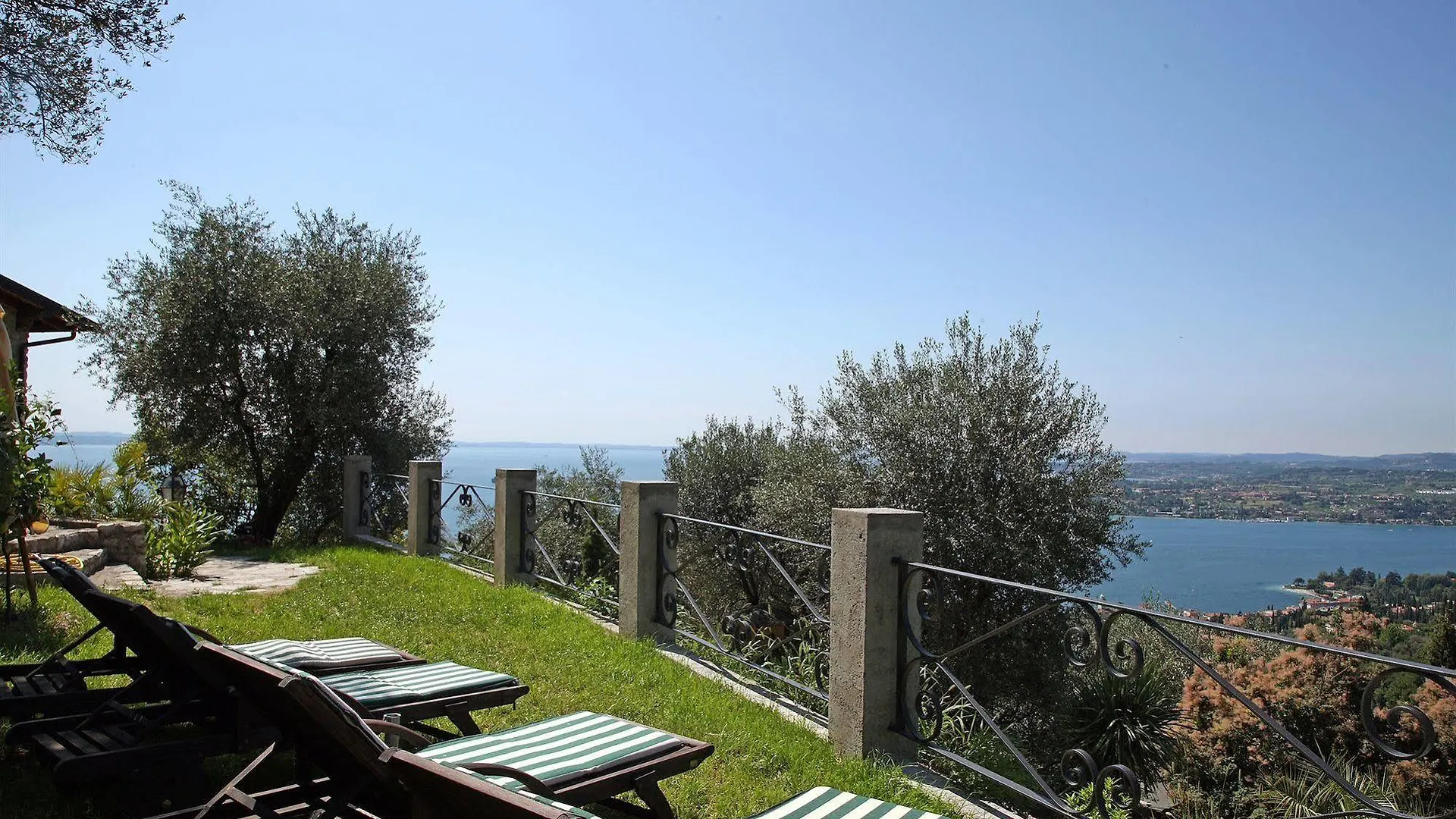 Alojamento de Turismo Rural Dimora Bolsone Vila Gardone Riviera Itália